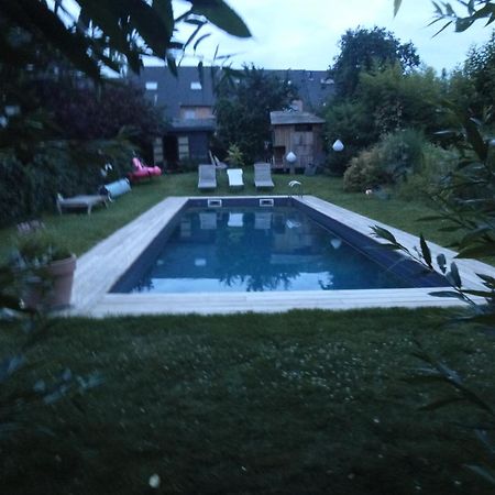 尼维尔Beatrice'S Gardens住宿加早餐旅馆 外观 照片