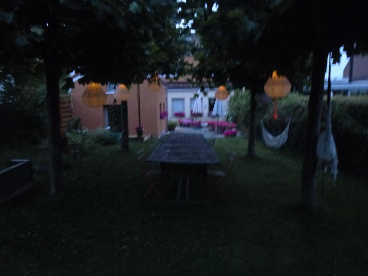 尼维尔Beatrice'S Gardens住宿加早餐旅馆 外观 照片